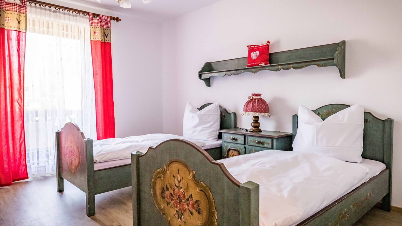 Zweibettzimmer Zweibettzimmer